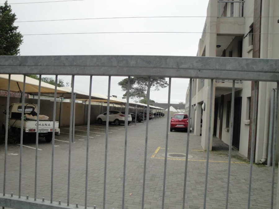 To Let 2 Bedroom Property for Rent in Charlo Eastern Cape